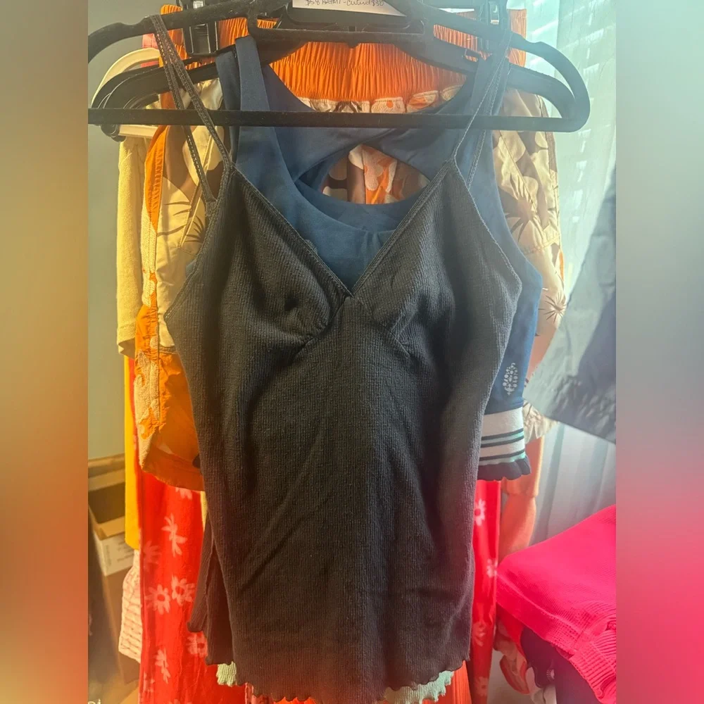 We The Free Oh Honey Cami - Black NWOT Retail $38 - Picture 4 of 8